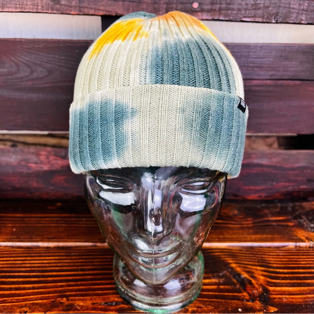 NWT VANS PARKVIEW CUFF BEANIE TIE DYE